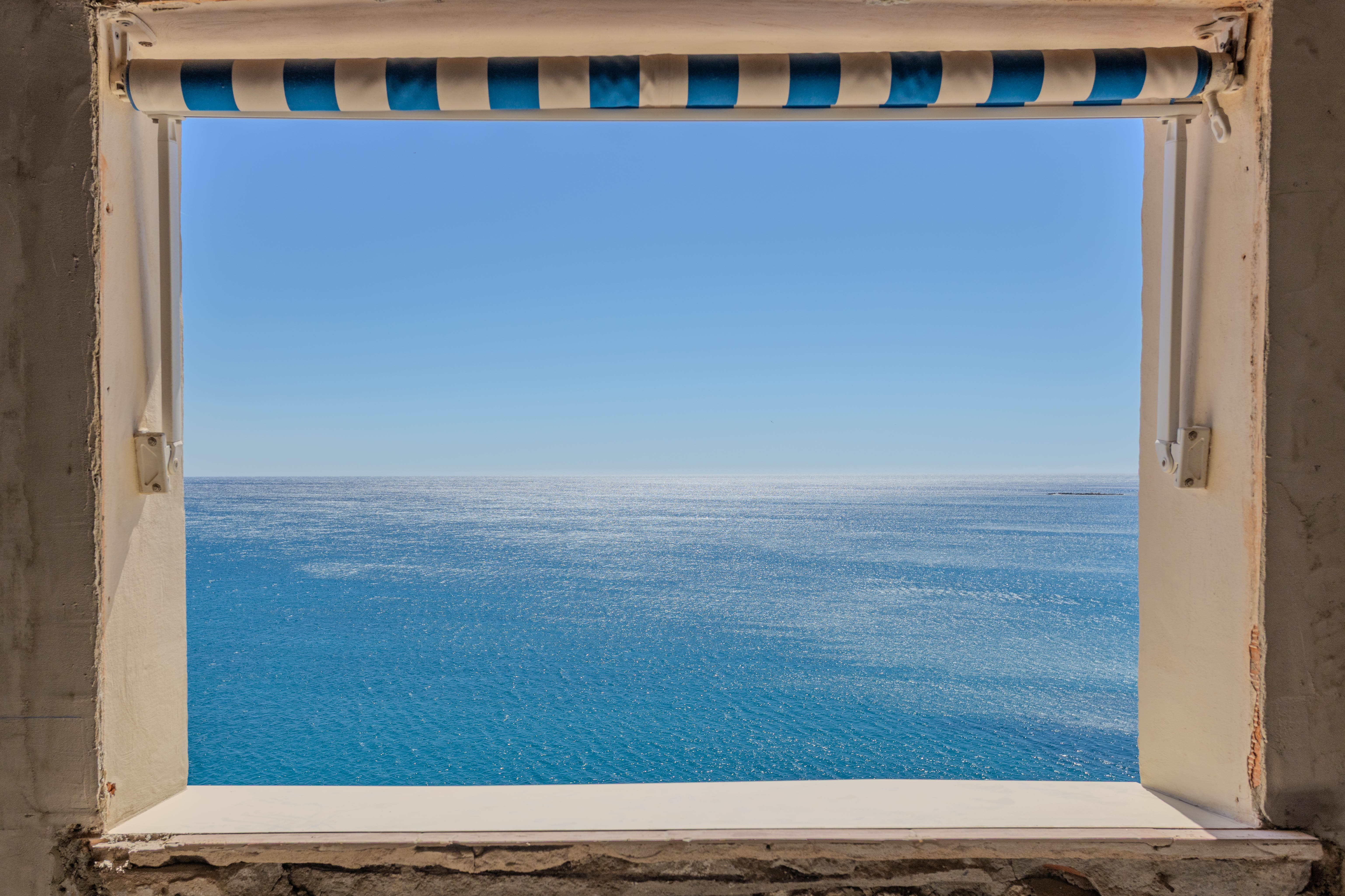 Vue mer depuis l'appartement du 9 rue du Bateau — Vieil Antibes